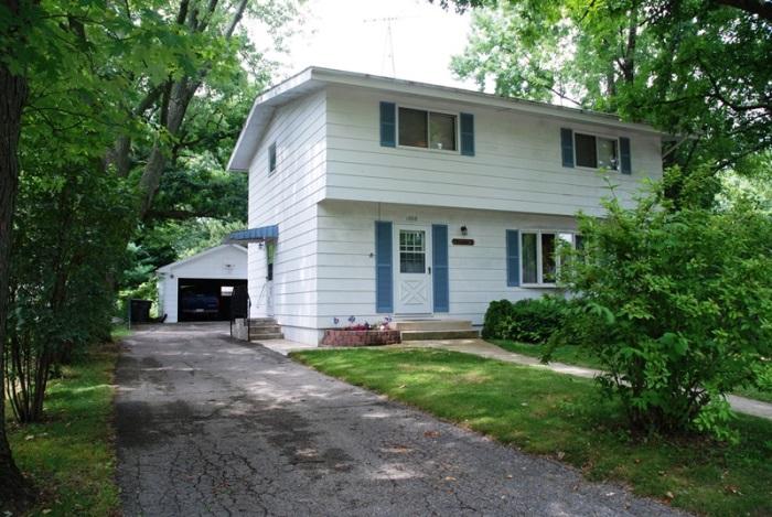1068 Mobile St, Lake Geneva, WI 53147 photo 1