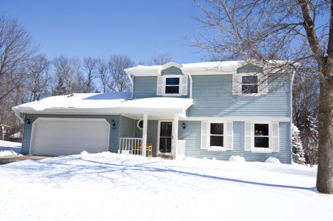4240 S Regal Manor Dr, New Berlin, WI 53151 photo 1