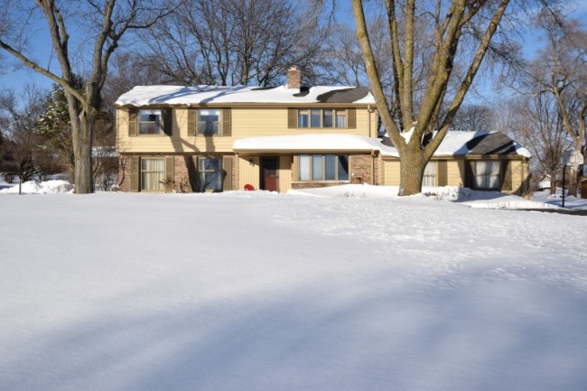 13860 Elizabeth Ct, New Berlin, WI 53151 photo 1