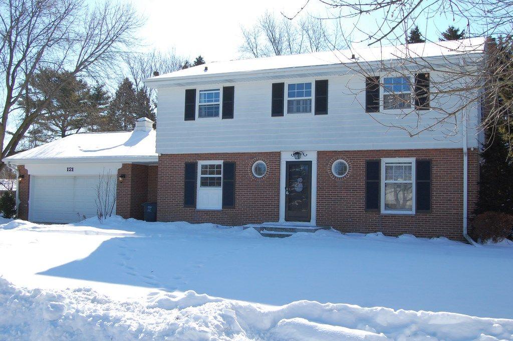 121 Holiday Dr, Racine, WI 53402 photo 1