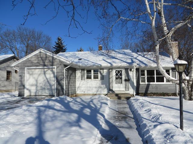 156 W Chandler Blvd, Burlington, WI 53105 photo 1