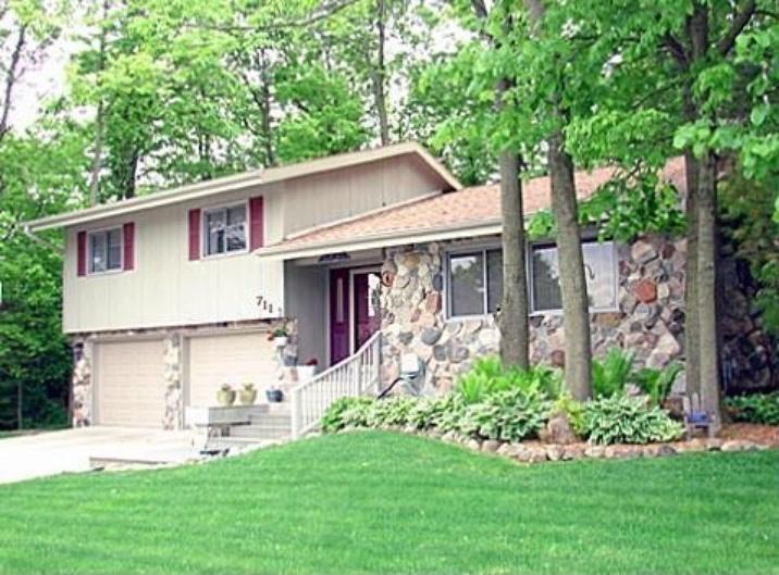 711 Western Ave, Sheboygan Falls, WI 53085 photo 1