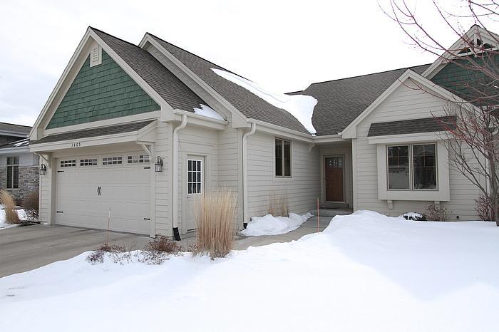 3405 Sequoia Cir, Waukesha, WI 53188 photo 1