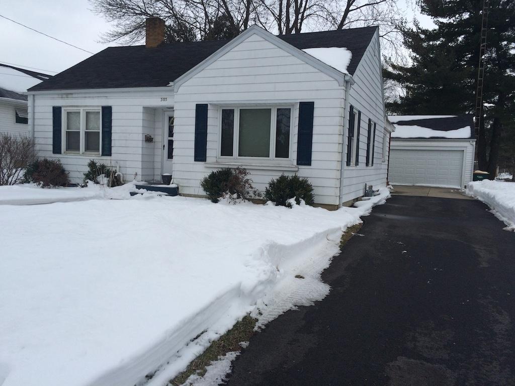 305 W Page St, Elkhorn, WI 53121 photo 1