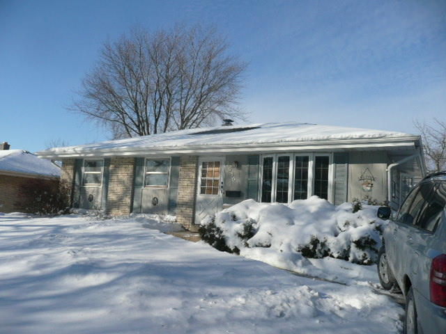 2530 E Birchwood Ave, Cudahy, WI 53110 photo 1