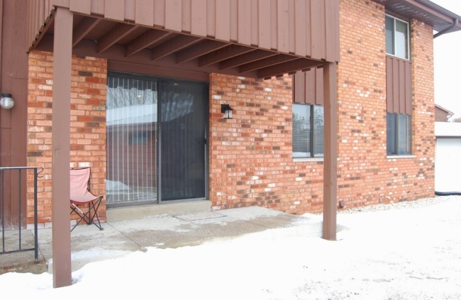 10352 W Whitnall Edge Ct #104, Franklin, WI 53132 photo 1