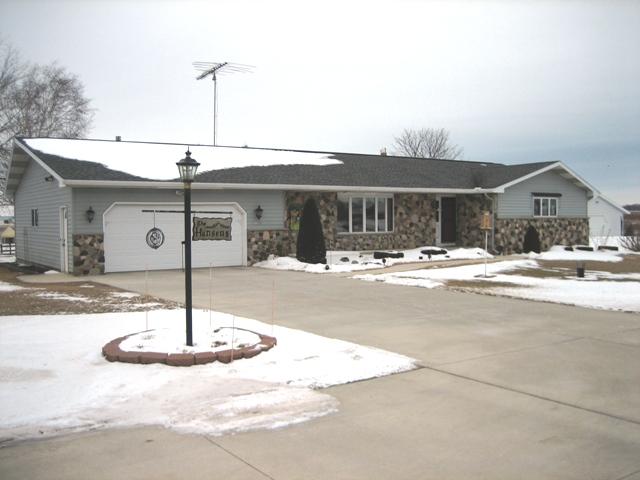 11032 S Cleveland Rd, Cleveland, WI 53015 photo 1