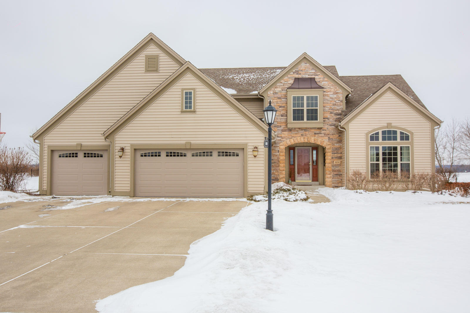 804 Henley St, Eagle, WI 53119 photo 1