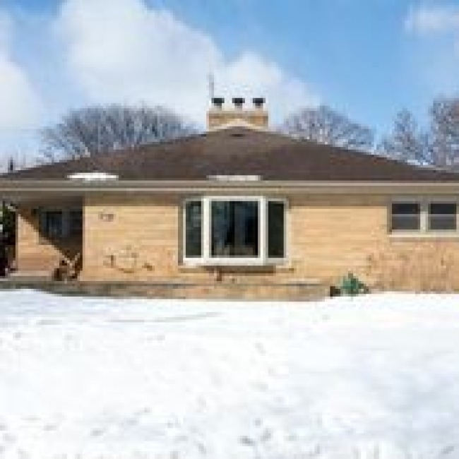 265 N Pinecrest St, Milwaukee, WI 53208 photo 1