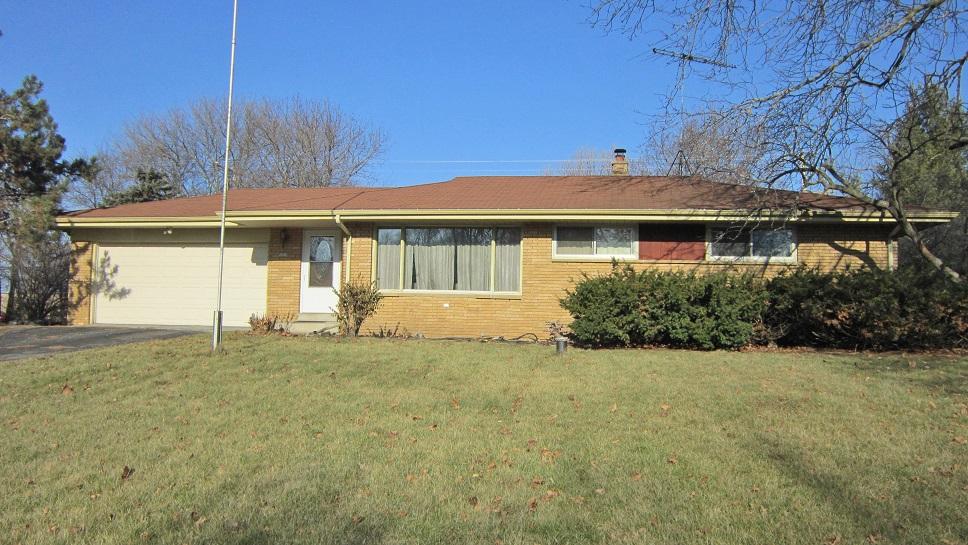 16520 Lillan Rd, Brookfield, WI 53005 photo 1