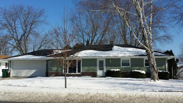 944 6th Ave, Grafton, WI 53024 photo 1