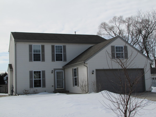 3221 E Mallory Ave, Cudahy, WI 53110 photo 1