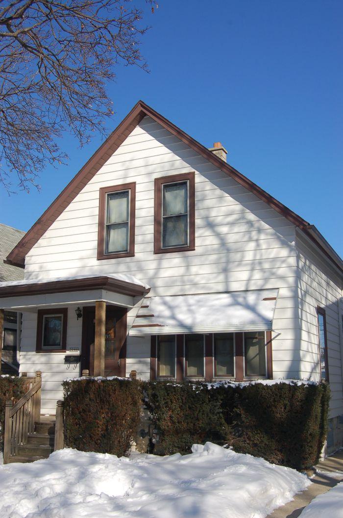3046 S 15th Pl, Milwaukee, WI 53215 photo 1