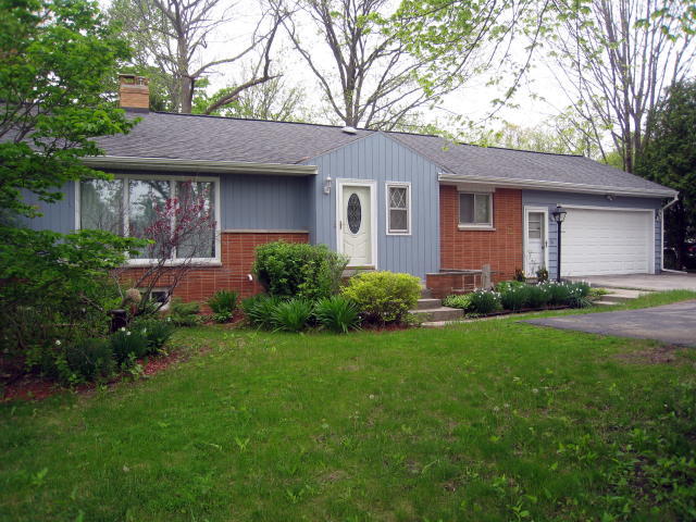 1436 N Rapids Rd, Manitowoc, WI 54220 photo 1