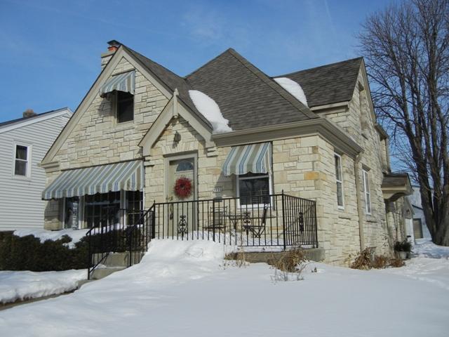 2776 S 45th St, Milwaukee, WI 53219 photo 1