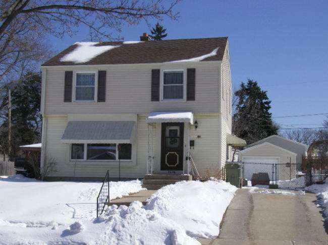 3646 S 21st St, Milwaukee, WI 53221 photo 1