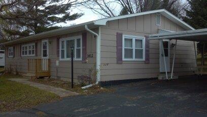 1412 Pleasant St, Burlington, WI 53105 photo 1