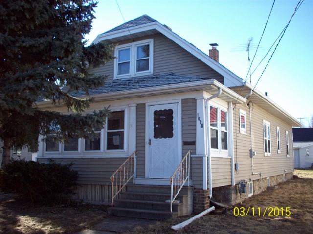 1008 N Spring St, Beaver Dam, WI 53916 photo 1