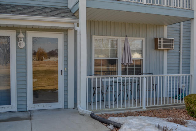 164 Minz Park Cir #2, West Bend, WI 53095 photo 1