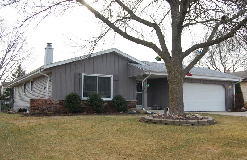 1118 Eastern Trl, Mukwonago, WI 53149 photo 1