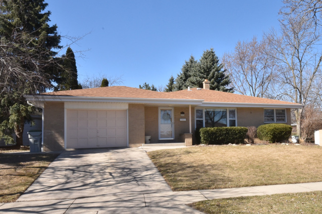 3333 S 90th St, Milwaukee, WI 53227 photo 1