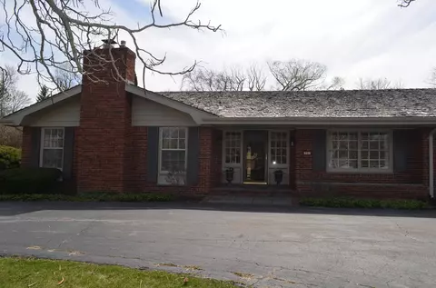 701 E Bay Pt, Bayside, WI 53217 photo 1
