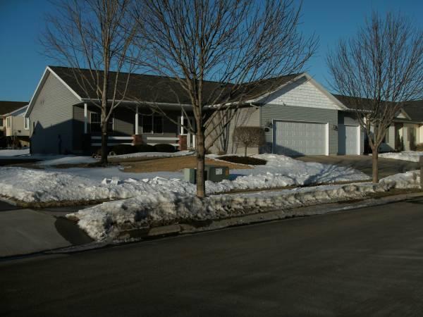 807 Judith Ct, Holmen, WI 54636 photo 1