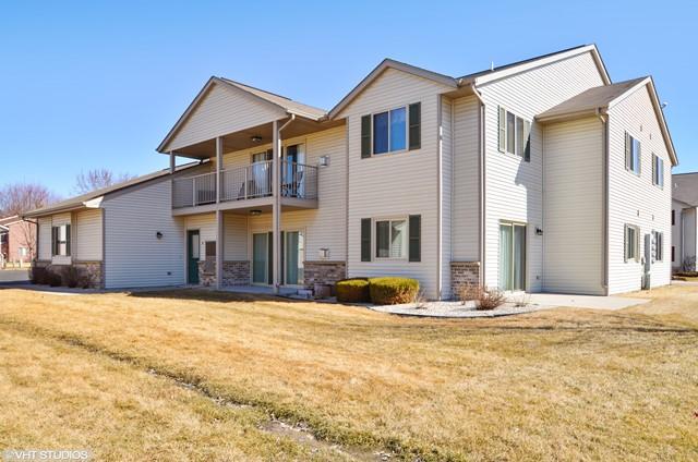 947 Roseland Dr #4, Kewaskum, WI 53040 photo 1