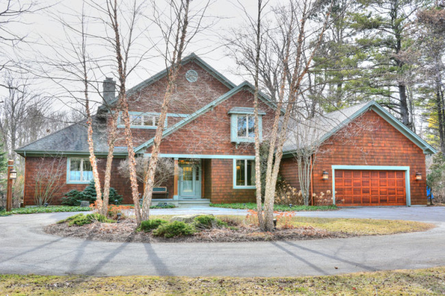 449 E Cedar Ln, Mequon, WI 53092 photo 1