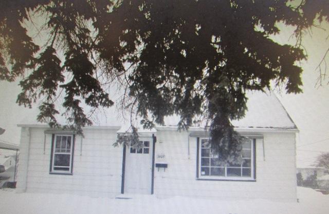1409 Center St, Union Grove, WI 53182 photo 1
