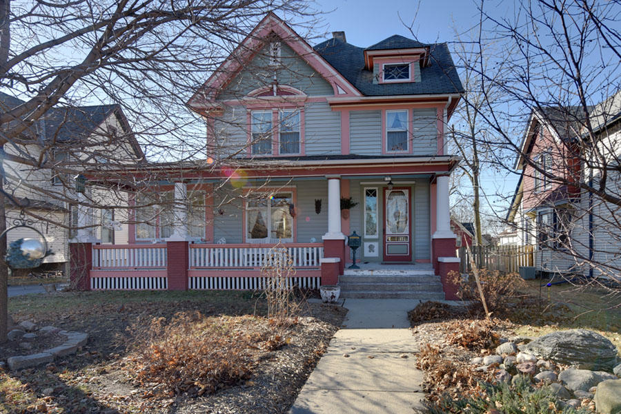 157 E Washington St, West Bend, WI 53095 photo 1