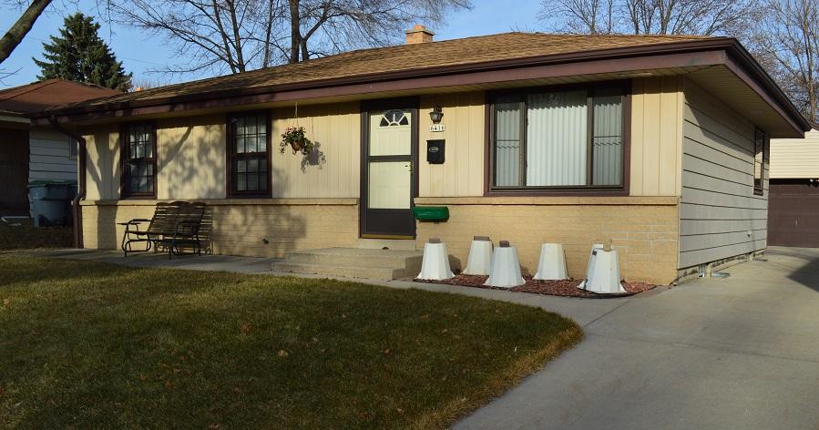 6416 N 52nd St, Milwaukee, WI 53223 photo 1