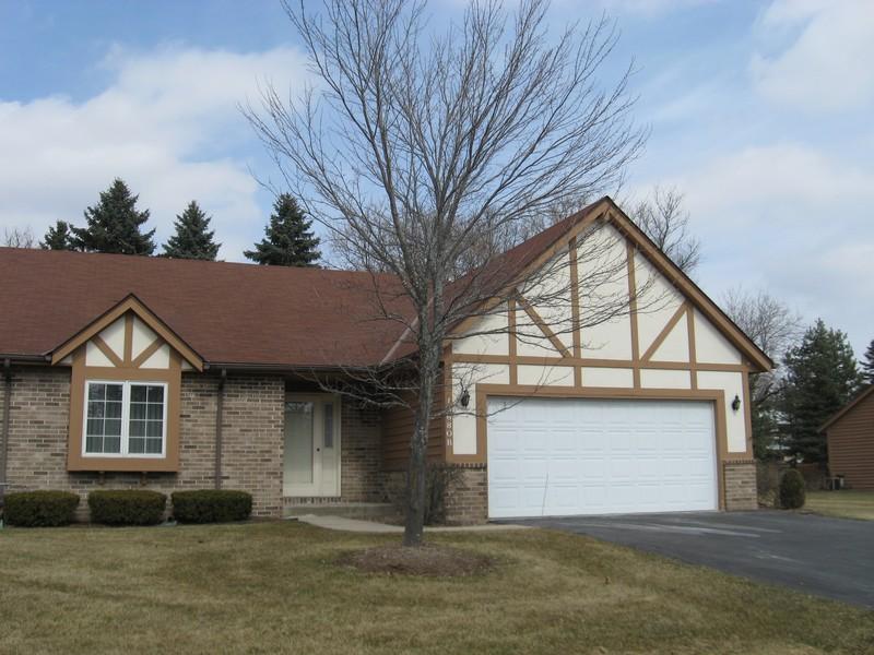 18680 Estate Cir #b, Brookfield, WI 53045 photo 1