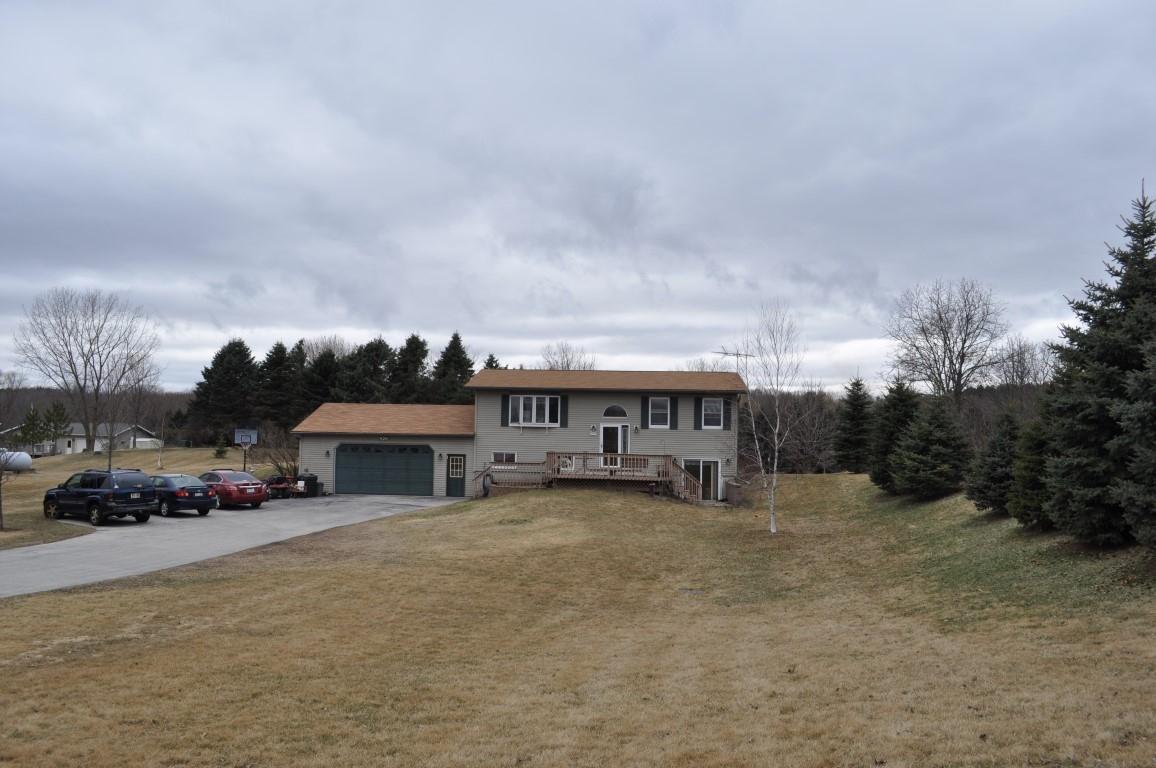n2480 Maple Tree Road, Cascade, WI 53011 photo 1