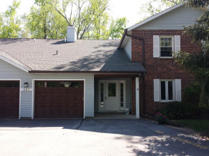 338 Riverview Dr #1, Delafield, WI 53018 photo 1