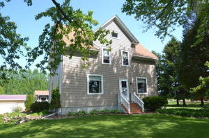 4618 Division Rd, Jackson, WI 53095 photo 1