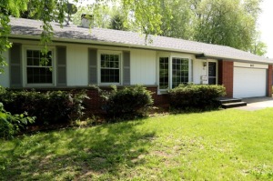 907 W Riverview, Glendale, WI 53209 photo 1