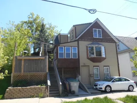 1721 E Thomas, Milwaukee, WI 53211 photo 1