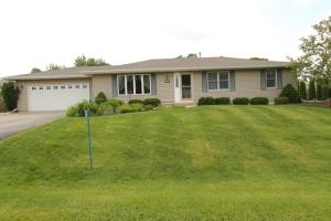 1644 Lyondale Ct, Burlington, WI 53105 photo 1