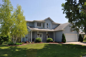 n162w20007 Riverview Dr, Jackson, WI 53037 photo 1