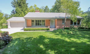520 E Calumet, Fox Point, WI 53217 photo 1