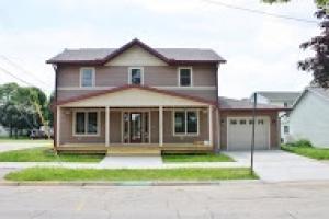 512 Hood St, La Crosse, WI 54601 photo 1
