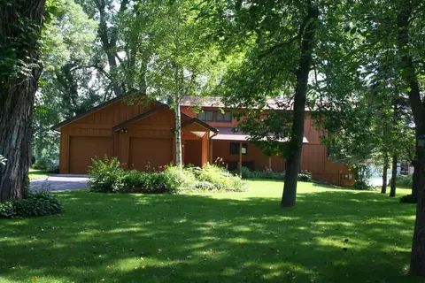422 Shore Acres, La Crescent, MN 55947 photo 1