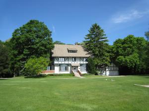 8064 N N Bch, Fox Point, WI 53217 photo 1