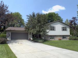 921 Sunset, Onalaska, WI 54650 photo 1