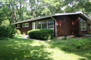 7457 N Mohawk, Fox Point, WI 53217 photo 1