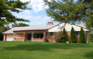 16760 Eldorado Dr, Brookfield, WI 53005 photo 1