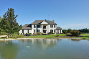 5504 Beaver Dam Rd, Wayne, WI 53090 photo 1