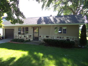 305 Francis, Cascade, WI 53011 photo 1
