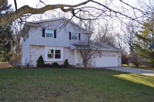 5821 W Cascade, Franklin, WI 53132 photo 1